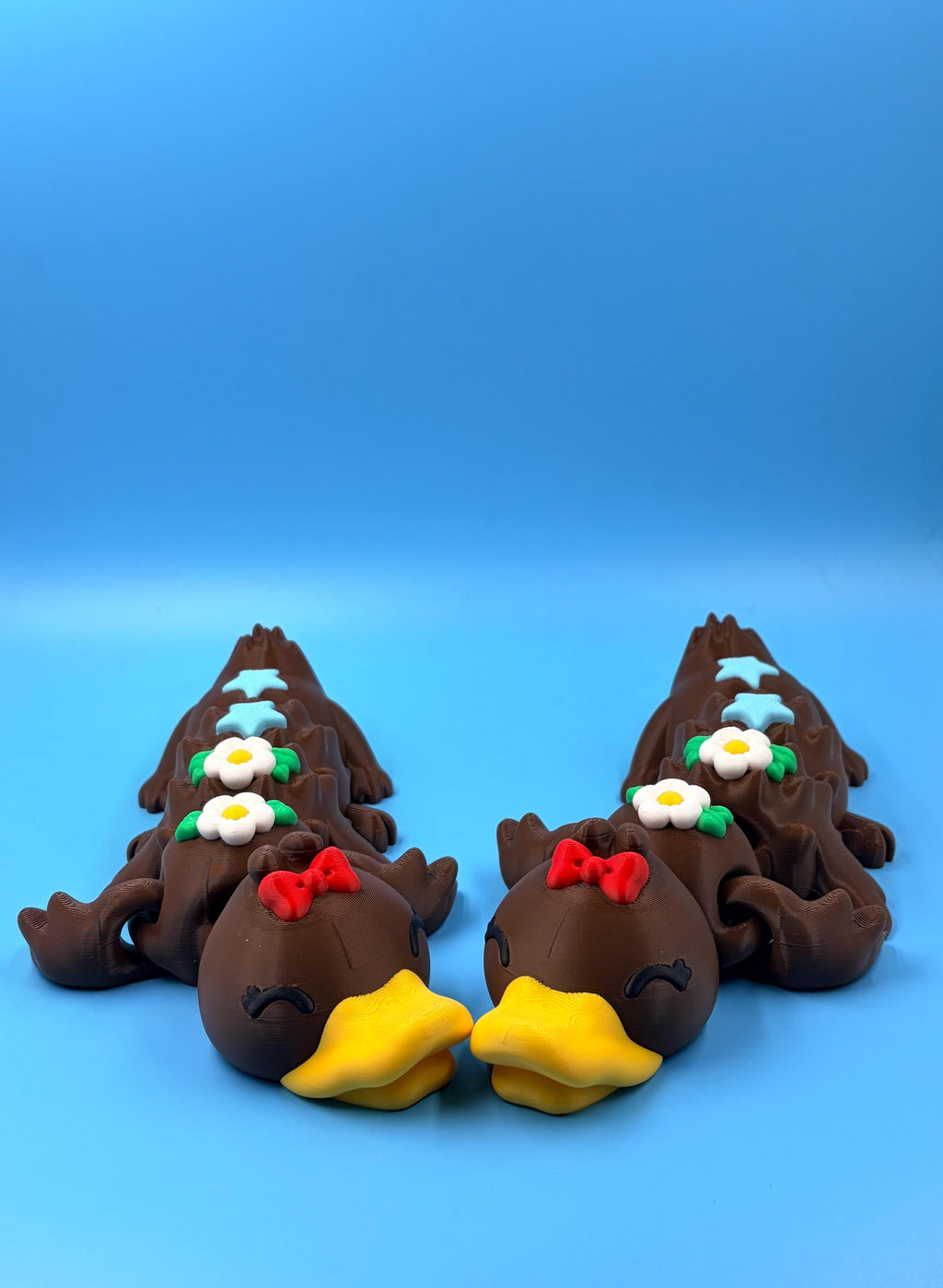 Articulated Duck Figurine | Poseable Flexi Fidget Toy with Flowers &amp; Stars | 3D Printed Cute Desk Gift