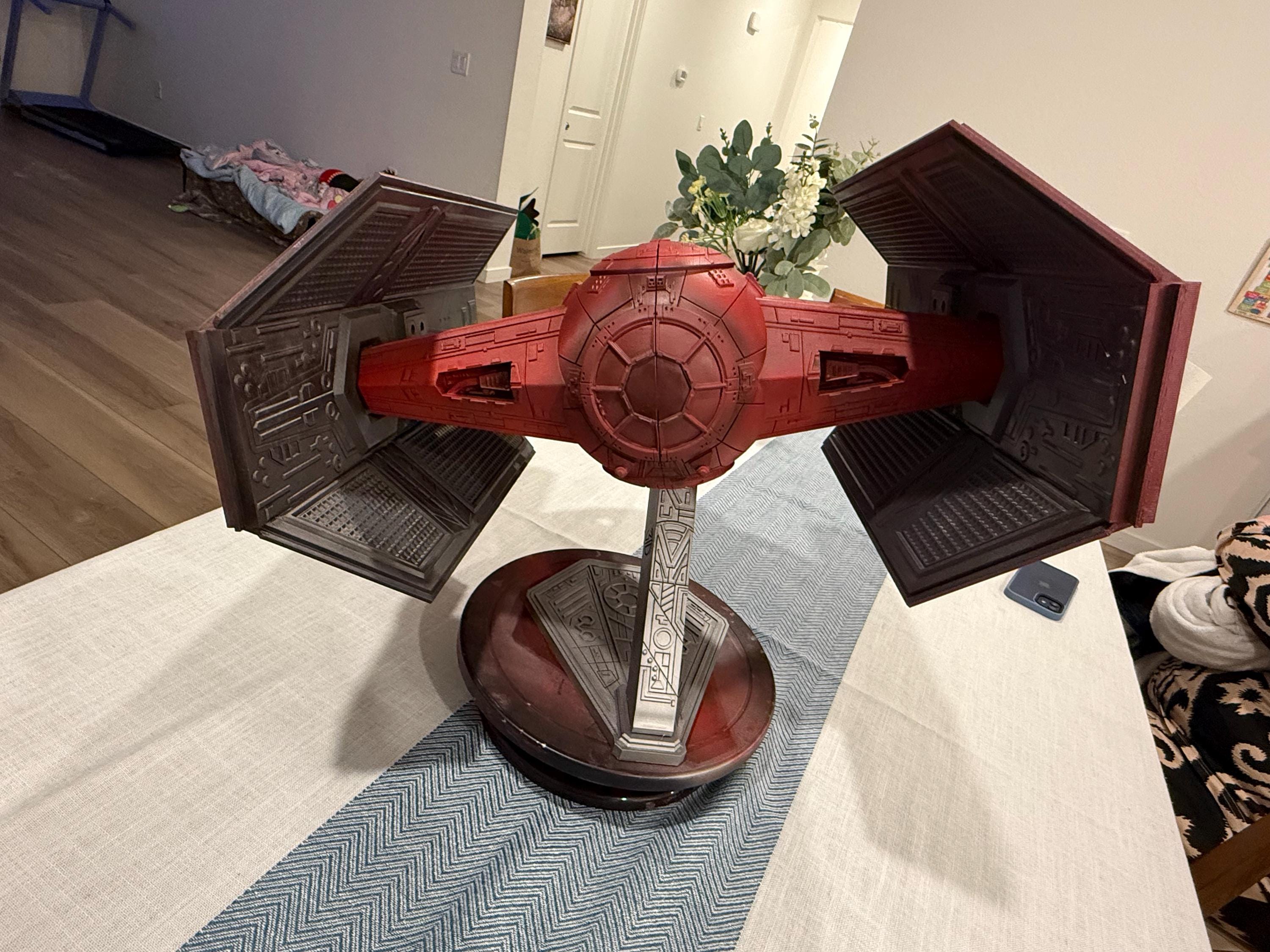 3D Printed Titan Fighter Spaceship Model