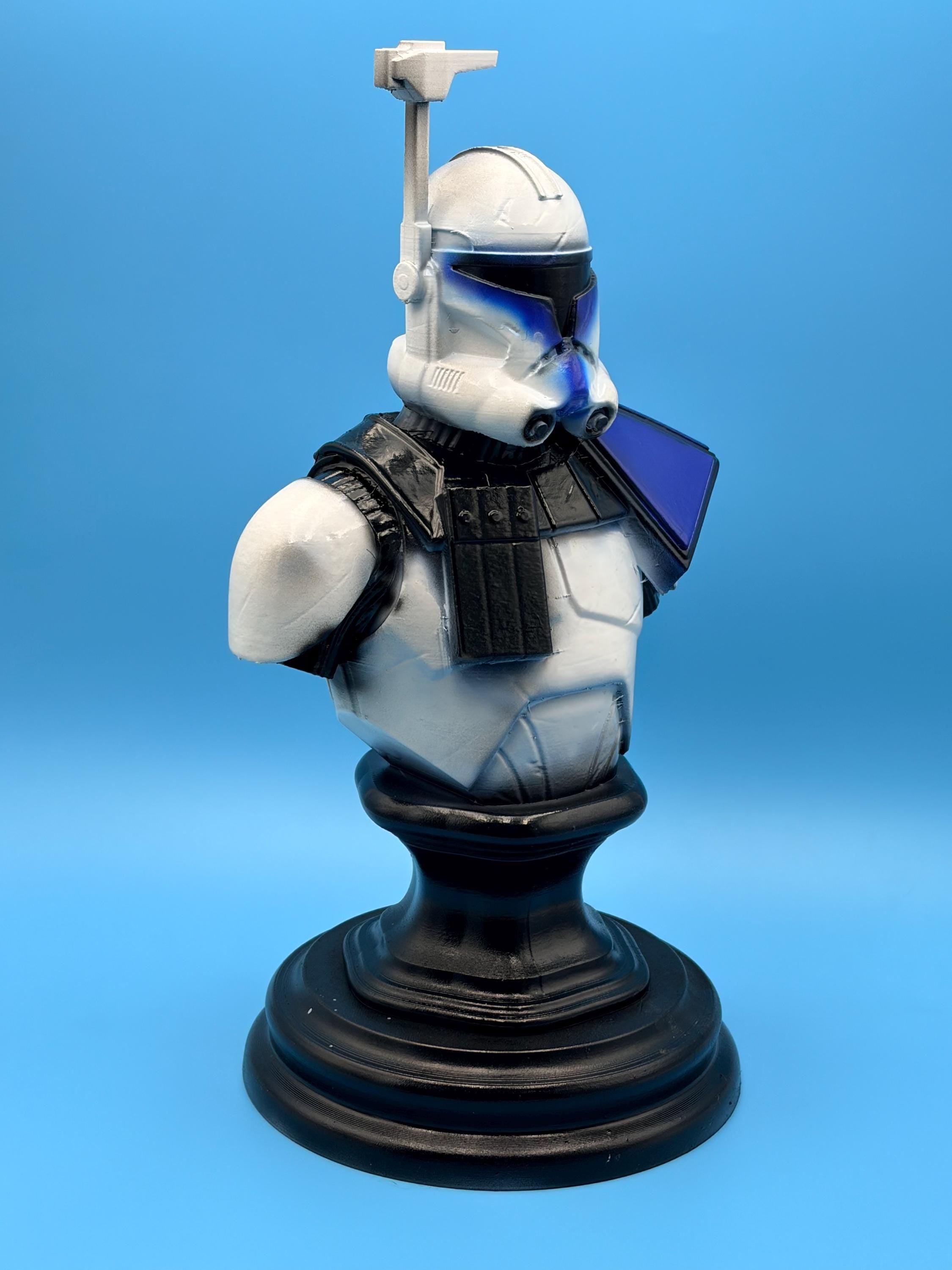 Clone Commander Helmet Bust – Blue Battle-Worn 3D Printed Decor