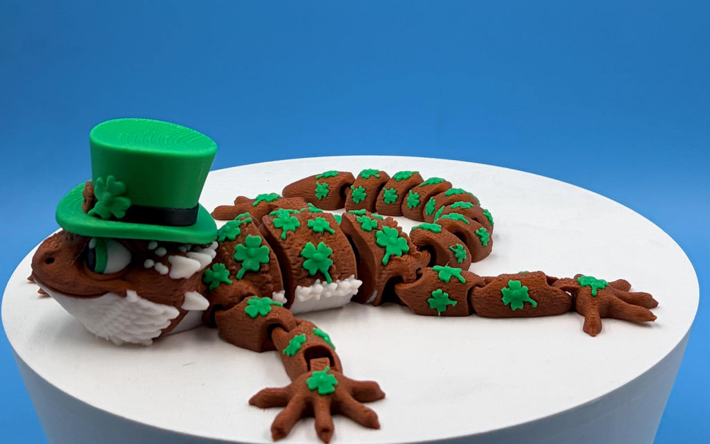 Flexi Bearded Dragon St. Patrick's Day Toy | Articulated 3D Printed Lizard with Leprechaun Hat