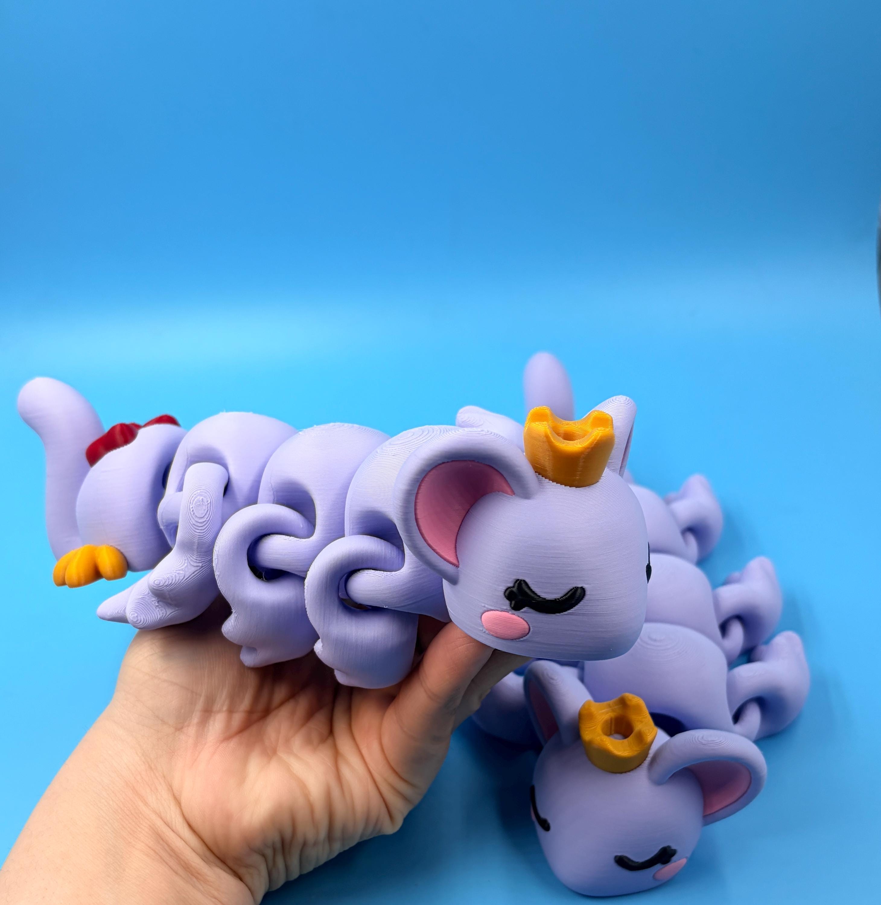 Poseable Purple Creature Figure | Articulated Flexi Fidget Toy with Crown | 3D Printed Cute Desk Buddy