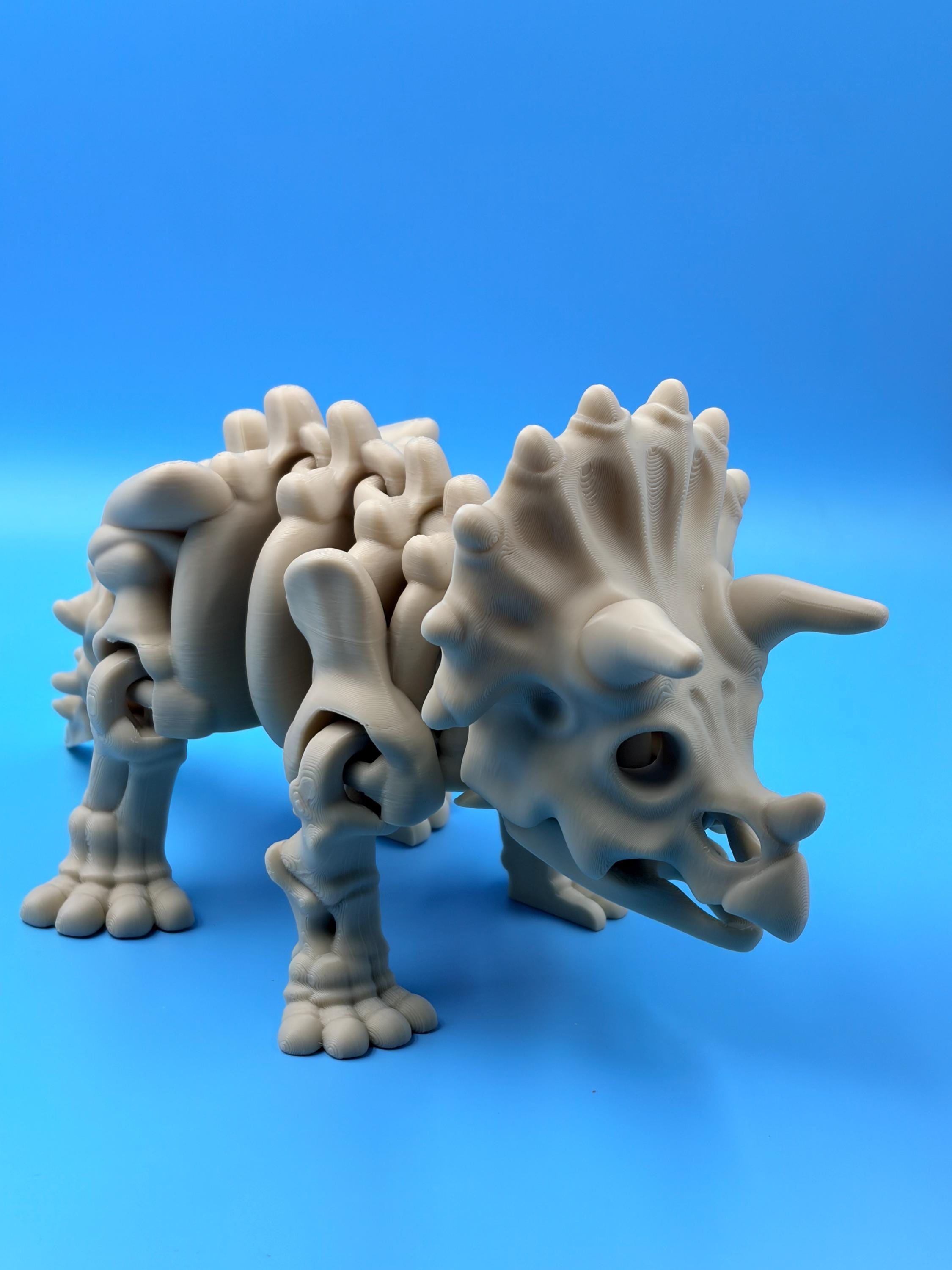 Articulated Dinosaur Figures | Poseable T-Rex, Triceratops & Velociraptor Fidget Toys | 3D Printed Gift for Kids & Collectors