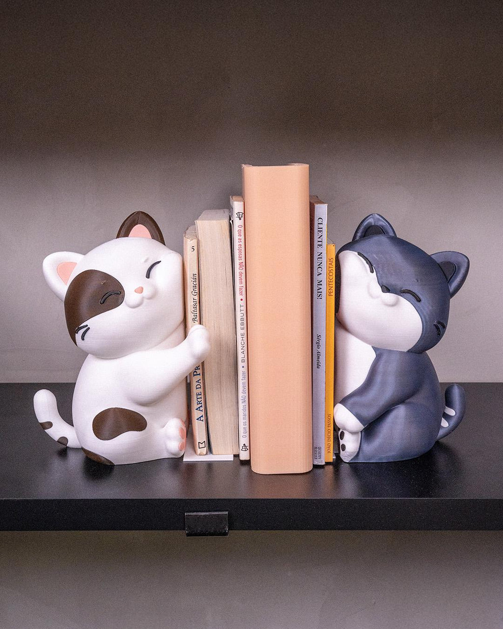 Cute Cat Bookends – Cozy Snuggles 19cm Book Holder, Desk Decor