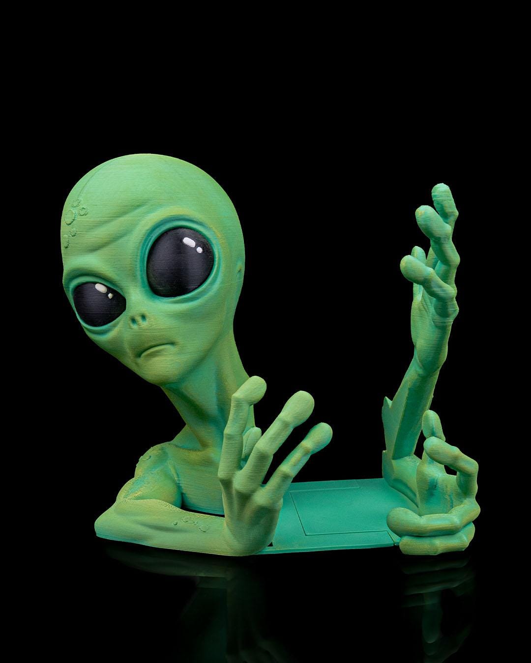 Shelf Invader Bookend – Alien 3D Printed Book Holder, Quirky Desk Decor