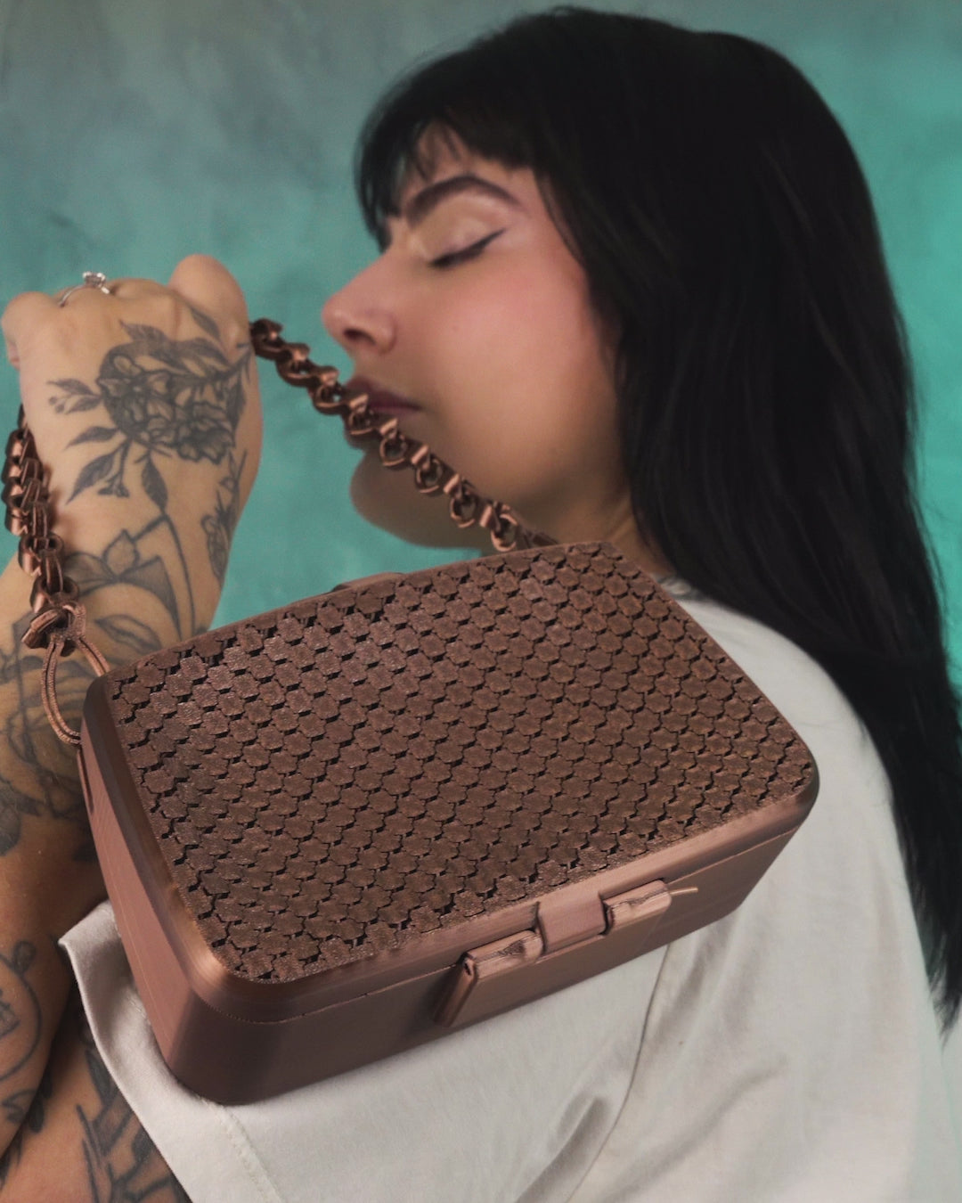 3D Printed Mesh Clutch | Soft Close Minimalist Handbag | Structured Purse with Chain Trim